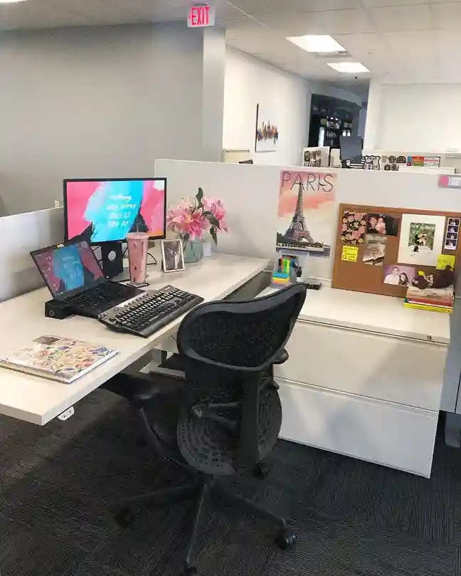 6 Display Personal Photos in Stylish Frames