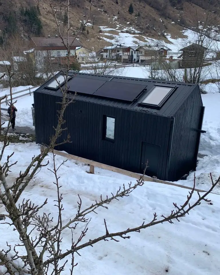 0 Mobile Homes