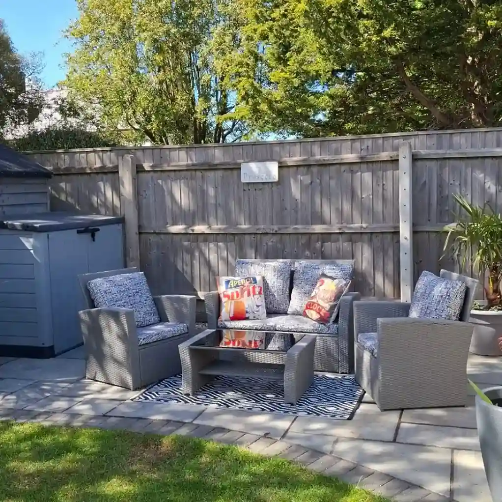 14. Choose Budget Outdoor Furniture That Lasts