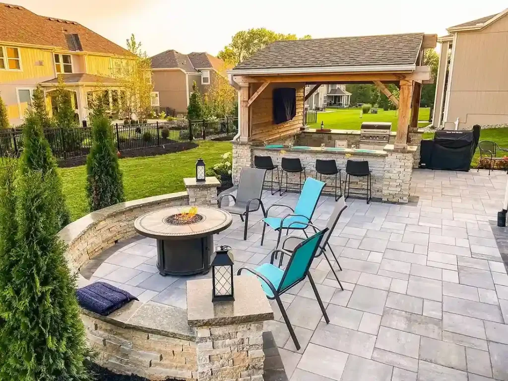 3.3 Budget patio