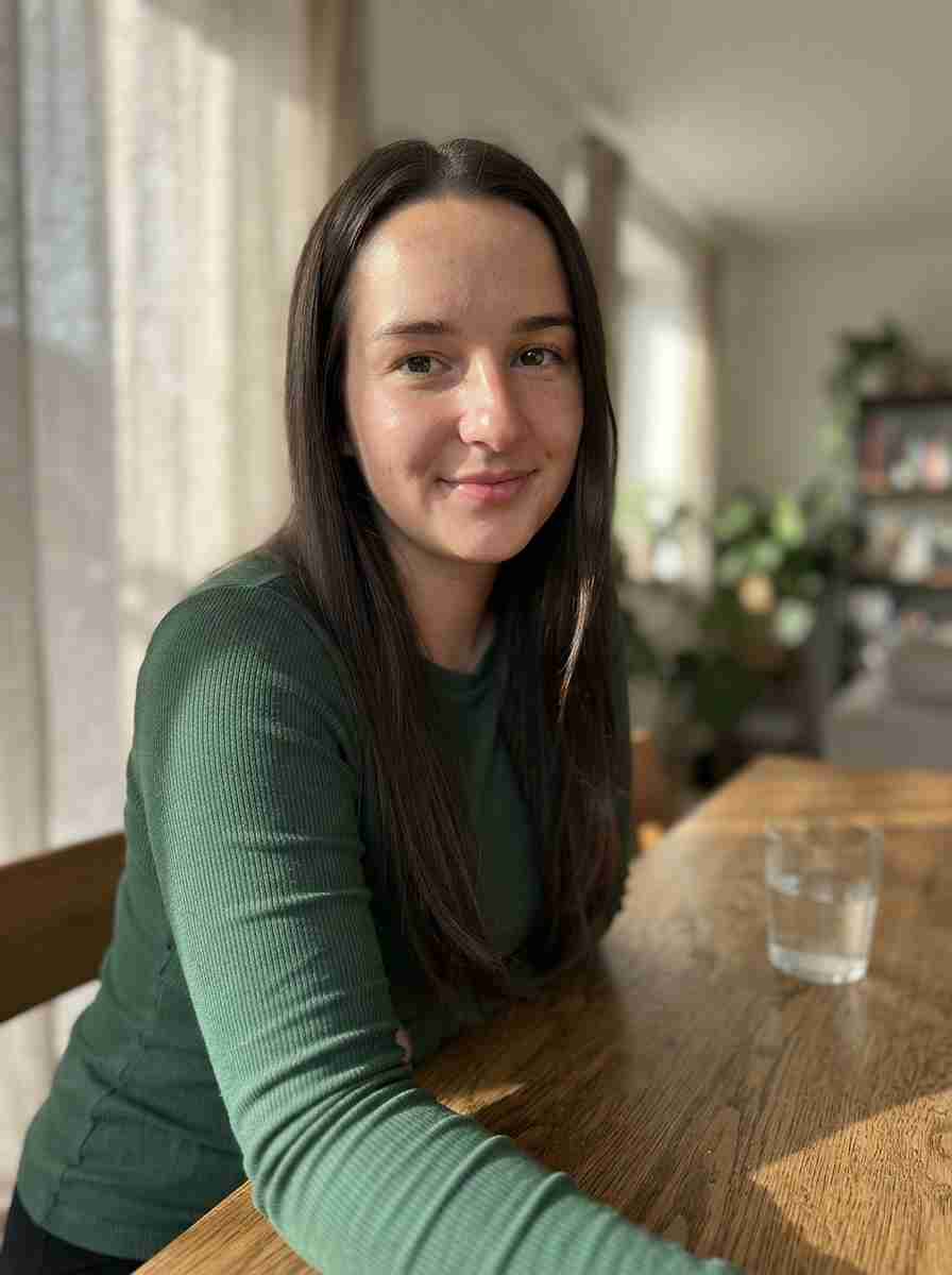 Picture of Elara Bennett